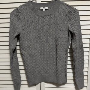 Uniqlo Cable Knit Sweater Gray